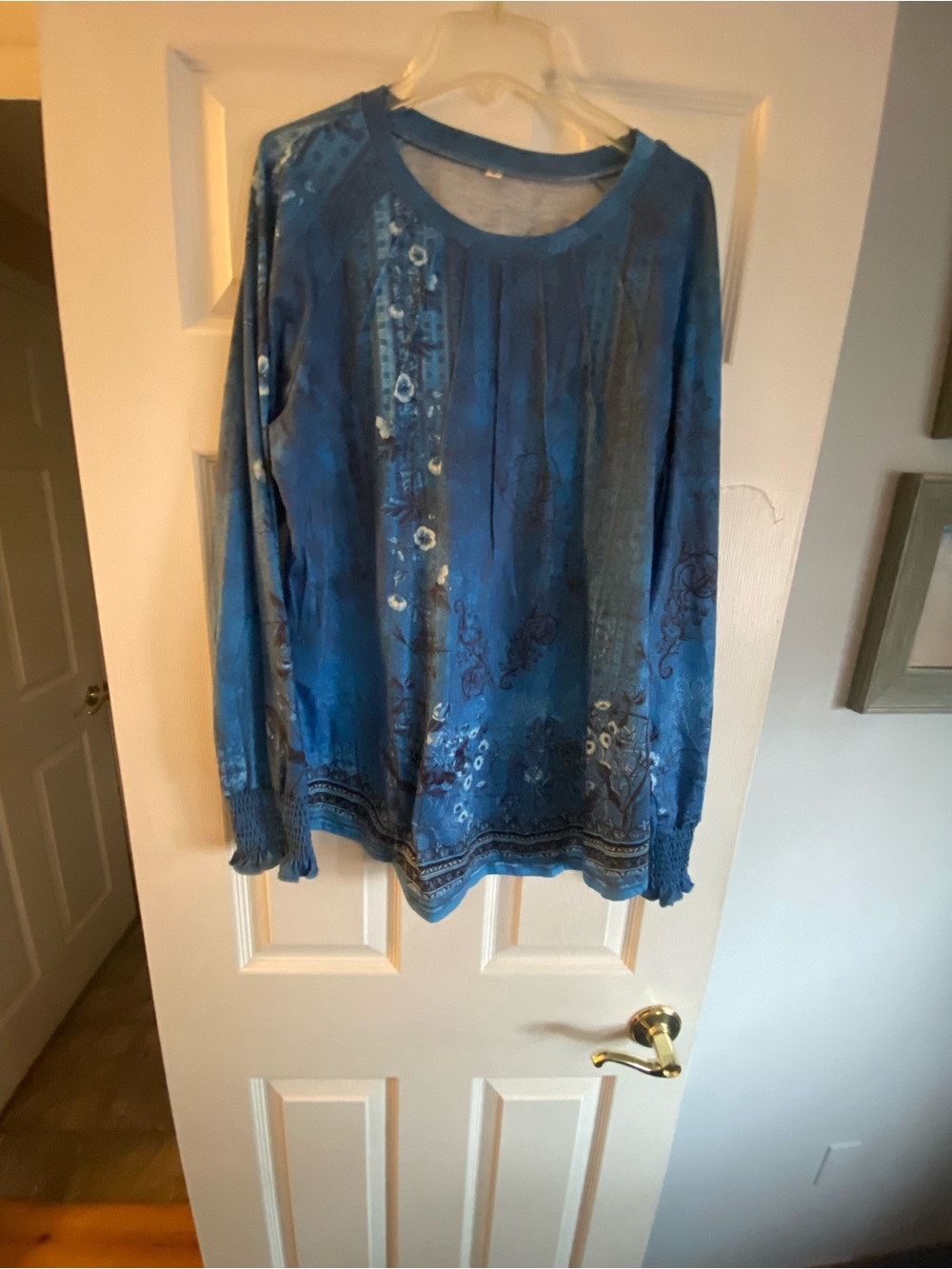 Blue Long-Sleeve Printed Women’s Top